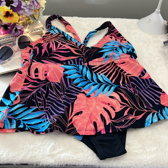 NWT CUPSHE Plus Size Tankini Bathing Suit Scoop Neck Tie Back Tropical Print - Picture 7 of 11